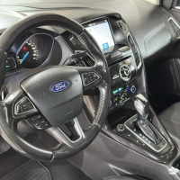 FOCUS SEDAN TITANIUM 2.0