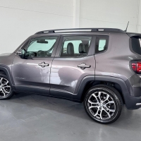 RENEGADE LONGITUDE T270 1.3 TURBO AUT.