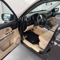GRAND VITARA L EDITION 2.0 AUT. COM INTERIOR CARAMELO + TETO SOLAR