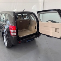 GRAND VITARA L EDITION 2.0 AUT. COM INTERIOR CARAMELO + TETO SOLAR