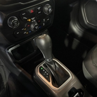 RENEGADE Limited 1.8 4x2 (Aut) (Flex) 